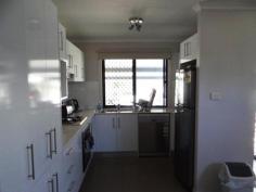  28/5 Atkinson Street Middlemount Qld 4746 $350,000 Don't Miss Out! Unit - Property ID: 760874 Wow! This unit screams modern! Two Bedroom! Showcasing an impeccable kitchen, open plan dining and lounge, modern appliances and window coverings. The bathroom offers a sophisticated and stylish look and the two bedrooms are carpeted and have built in robes. Sitting gracefully in the very popular Atkinson Street in Middlemount, there is two car accommodation and an external, lockable laundry. Currently tenanted, this is a great investment opportunity. Rented at $300 per week.   Print Brochure Email Alerts Features  Land Size Approx. - 158 m2  modern window coverings  stylish bathroom 