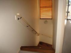  12/56 MAIN STREET Pialba Qld 4655 DETAILS ID #: 0000246888 Price: On site at 10am Type: Unit Bed: 2    Bath: 2    Car: 1  Modern 2 bedroom Townhouse with air conditioning, well appointed kitchen, combined living area, laundry, Single garage with internal access. Gated community, Walking distance to shopping centre, close to CBD & public transport. Presently income earning. 