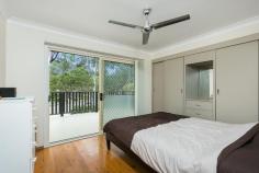  78 Malvina Parade, LAKE HAVEN, NSW 2263 AUCTION:   AUCTION PRICE GUIDE OVER $320,000   4 bedroom hardy plank home with colour bond roofing Main bedroom & upstairs living spills onto balcony with lake views Tidy kitchen with stainless steel appliances Bathroom with separate shower, bath & toilet upstairs 4th bedroom downstairs with built in, separate living & bathroom External laundry Large approx. 759m2 block Approx rental return $425 – $450 per week All reasonable offers considered prior to auction 