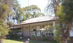 57 Caledonian Street, Kearsley NSW 2325 FOR SALE:   OFFERS OVER $299,000   Ripe for renovation is this dream opportunity to buy a three bedroom home located on an acre of land(4,000sq.m.) on the edge of town.The home features generous bedrooms,a living room that opens to a dining room and a charming bricked open fireplace that warms the entire home in winter.There’s also a large rear covered outdoor area.There is potential down the track (subject to CCC  approval) to subdivide and build your dream home next door.Close to schools,5 minutes to town,20 minutes to the Sydney freeway,10 minutes to Hunter Wine Country and it also has town water. 