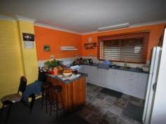  4/24 Queen Street Yeppoon Qld 4703 $275,000 Middle of Town For Sale Situated in the town centre, this neat 2 bedroom town house with large garage makes it the ideal location to live. Newly painted and a new kitchen means nothing to do, just sit back, relax and enjoy the views. This property is a great place to live or to invest in. Sale Details $275,000 Features General Features Property Type: Townhouse Bedrooms: 2 Bathrooms: 1 Outdoor Garage Spaces: 1 Inspections Inspections by appointment only 