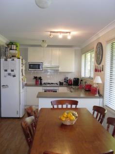  17 Stephens Place, BOWRAL, NSW 2576 FOR RENT:   $395 PER WEEK   This neat and tidy 3 bedroom home is located in a quiet cul-de-sac, with only minutes drive to Bowral  CBD . The property features the following: - Modern bright kitchen with dishwasher - All three bedrooms with built in robes - Slow combustion fire place and gas point in lounge room - Single lock up garage - Large level fenced backyard. Pets will be considered on application. This property will be available from the 18th March 2015.  