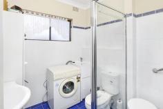  17/1-3 Warner Avenue, WYONG, NSW 2259 AUCTION:   AUCTION PRICE GUIDE OVER $230,000   Renovated 2 bedroom double brick unit Built-in wardrobe to main Modern kitchen with dishwasher, stainless steel appliances and walk in pantry Combined renovated bathroom & laundry Separate lounge dining Single lock up garage Approx rental return $285.00 – $310.00 Approx 5 minutes drive to Wyong railway station & town centre All reasonable offers considered prior to auction 
