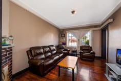  1/2b O'Connor Street, Haberfield, NSW 2045 $499,000 Ideal as an entry level apartment or investment, this unit is a blank canvas presenting a great opportunity to modernise throughout.  Offering 2 good sized bedrooms, living room and sunroom with an easterly aspect, gas kitchen with meals area and bathroom with laundry facilities. Character features including high ceilings and timber flooring throughout.  Situated in a small security complex of only 6 apartments with no common walls. Just a short stroll to Ashfield Park, transport and shops.  