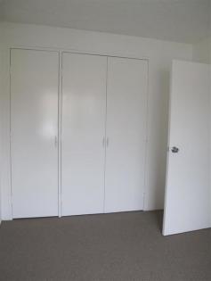  CABRAMATTA NSW 2166  FOR RENT:   $320 PER WEEK   2 bedroom unit with new kitchen, New bathroom, New carpet, Located on 1st floor, Close to shops and primary school 