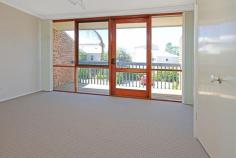  1/1 George Bass Drive Batehaven NSW 2536 $239,000 Set only a few hundred metres walk to Batehaven Shops, Corrigan's Beach and just across the way from the high school, this two bedroom townhouse offers single garaging with internal courtyard access, open plan living area and rear courtyard. Freshly painted and with new carpets, similar units in the complex rent for $220 per week.  A must to inspect for the investor or those looking for a weekender. 