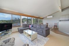 1/5 Endeavour Place Port Macquarie NSW 2444 Property ID: 	 1P1514 Property Type: 	 Unit Land Size: 	 347m² approx. Garage: 	 2 Outgoings 	 Council Rates: $2400 Yearly Features: 	 Built-In Wardrobes Close to Transport Close to Shops Close to Schools Ensuite Water Views LIGHTHOUSE BEACH AWAITS! If your home is your castle, this is the place for you and there is still an opportunity to add value here. Cathedral ceilings, light and bright living area with magnificent ocean views in a highly sought after location, you'll think you are in seventh heaven!  This is a great chance to enjoy a beach lifestyle, or a chance for an astute buyer to snap up an investment opportunity and reap the rewards later. Take control and really become the king of your castle.  Council Rates $2,400pa. 