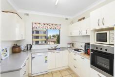 17/1-3 Warner Avenue, WYONG, NSW 2259 AUCTION:   AUCTION PRICE GUIDE OVER $230,000   Renovated 2 bedroom double brick unit Built-in wardrobe to main Modern kitchen with dishwasher, stainless steel appliances and walk in pantry Combined renovated bathroom & laundry Separate lounge dining Single lock up garage Approx rental return $285.00 – $310.00 Approx 5 minutes drive to Wyong railway station & town centre All reasonable offers considered prior to auction 