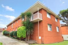  7/14 Matthews
Street Wollongong,
NSW, 2500 Price: Offers Above $299,000 Modern 2 bedroom unit with a single car space. Drenched in all day sunlight and positioned in a quiet pocket of Wollongong in a small complex of only 8 units is this spacious 2 bedroom unit. Located moments from the CBD, Wollongong Hospital, The FREE shuttle bus service and only a 5 minute drive to the university. Features modern kitchen and bathroom, good sized bedrooms, north facing aspect and a single off street car space. Perfect for anyone looking to buy their first home or a solid investment. Inspect today. 