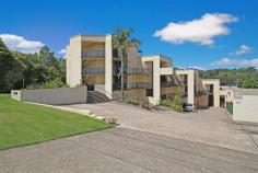 5/13 Bent Street Batemans Bay NSW 2536 $249,000 Positioned in a popular complex this 2 bedroom unit is positioned above the central hub of Batemans Bay with views over to the river and an easy 120 metres to grab a coffee.  2 bedrooms, 2 bathrooms, single lockup garage and generous balcony. Currently tenanted on a continuing lease. 