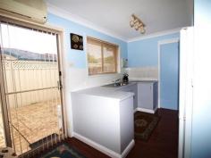  10/139 Scott Street, Shoalhaven Heads NSW 2535 FOR SALE:   OFFERS ABOVE $305,000   Located in popular Scott Street is this neat 2 bedroom villa. New carpets throughout. User friendly kitchen overlooking the easy care paved back yard. Large open plan lounge / dining with polished timber flooring. Single garage with internal access. Walking distance to the golf club, beach and river. 