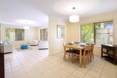  1/12 Lakeshore Avenue Buderim Qld 4556 SPACIOUS BUDERIM DUPLEX Light & bright low maintenance ground level brick & tile comprising three bedrooms (master ensuite) plus separate lounge, dining and family/TV room. Single lock-up garage, private courtyard and adjacent guest parking. Opposite shops and a short walk to park with lake a great place to live. Property Features Ceiling fans Deck Electric Stove Hot Plate Material: Tiled Roof, Brick Plasterboard Rangehood Split-system Air-conditioning Style: Lowset, Contemporary 