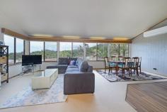  1/5 Endeavour Place Port Macquarie NSW 2444 Property ID: 	 1P1514 Property Type: 	 Unit Land Size: 	 347m² approx. Garage: 	 2 Outgoings 	 Council Rates: $2400 Yearly Features: 	 Built-In Wardrobes Close to Transport Close to Shops Close to Schools Ensuite Water Views LIGHTHOUSE BEACH AWAITS! If your home is your castle, this is the place for you and there is still an opportunity to add value here. Cathedral ceilings, light and bright living area with magnificent ocean views in a highly sought after location, you'll think you are in seventh heaven!  This is a great chance to enjoy a beach lifestyle, or a chance for an astute buyer to snap up an investment opportunity and reap the rewards later. Take control and really become the king of your castle.  Council Rates $2,400pa. 