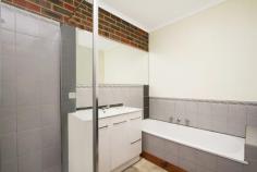  1/45 White Street Kilmore Vic 3764 2111Price Guide: $245,000-$260,000   |  Type: Unit  |  ID #169727 Invest or Occupy This neat and functional unit set across from the Kilmore International school and close to golf course, leisure centre and Kilmore township is a must see. Featuring two bedrooms with built in wardrobes, large family room, solid timber kitchen and meals area, huge secure rear yard with garden shed and a single lock up garage. Features include split system air conditioning, gas wall furnace heating, recently painted and new carpets throughout 
