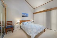  1/5 Endeavour Place Port Macquarie NSW 2444 Property ID: 	 1P1514 Property Type: 	 Unit Land Size: 	 347m² approx. Garage: 	 2 Outgoings 	 Council Rates: $2400 Yearly Features: 	 Built-In Wardrobes Close to Transport Close to Shops Close to Schools Ensuite Water Views LIGHTHOUSE BEACH AWAITS! If your home is your castle, this is the place for you and there is still an opportunity to add value here. Cathedral ceilings, light and bright living area with magnificent ocean views in a highly sought after location, you'll think you are in seventh heaven!  This is a great chance to enjoy a beach lifestyle, or a chance for an astute buyer to snap up an investment opportunity and reap the rewards later. Take control and really become the king of your castle.  Council Rates $2,400pa. 