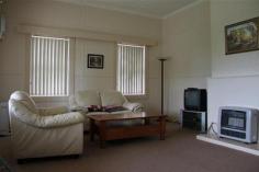  5/64 Claude Street Armidale NSW 2350 $269,000 Boasting plenty of features and being ideal for its position close the the university colleges, this property is sure to prove popular with a mature aged student/s or professional couple. The property is the original Federation Cottage for this area and was fully renovated when the street was developed. Among its features are: General: Property Type: House Description: Federation 	 Bedrooms: 3 Bathrooms: 1 with sep. bath 	 Indoor: Living areas: Generous northern lounge room  Open plan kitchen and north dining room Heating: 	 Gas & electric Built in Robes: 2 Outdoor: Parking: Off street 	 Garage single lock up 	 Gardens: 	 fully fenced back yard Other: Nearby Amenities: 	 University and colleges, public transport Property Type Apartment, Unit  Property ID 14811110185  Street Address 5/64 Claude Street  Suburb Armidale  Postcode 2350  Price $269,000 