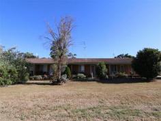  4/5 Dunlop Close Singleton NSW 2330 $169,000 GREAT PRICE UNDER $170,000!! * RESERVE OUTLOOK * LOW MAINTENANCE LIVING Tidy two bedroom end unit in a well kept complex of just 4 * quiet cul-de-sac position and adjoining and overlooks reserve * carpeted main lounge with split system air conditioner * combined kitchen and dining area * internal laundry with access to rear courtyard * main bedroom double in size with large window looking over reserve * functional bathroom * detached carport * walking distance to school, shops, RSC Club and sporting fields * low maintenance living in a small unit complex * easy renovation with quick posession available and all at a great price! Council Rates $1300 p/a Strata Levy $520 p/q 