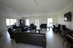  6/28 Mortimer Street Mudgee NSW 2850  $279,000 Located in East Mudgee only a short stroll to the Mudgee CBD is this stylish and sophisticated over 55â€™s two bedroom villa.  Set back from the road in a quiet and private setting the villa has lovely fixtures and fittings throughout. Two good sized bedrooms with built in cupboards and large full bathroom is set between them. The open plan of the villa promotes space and the living area is bathed in daytime sunshine. The kitchen has excellent storage and hard wearing stone benchtops. An internal laundry with backyard access also comprises a second toilet and internal access to the single lock up garage with automatic door. Reverse cycle ducted air conditioning is available and services the entire villa. A neat and tidy yard with established gardens and a covered outdoor entertaining area with room for the BBQ and table and chairs. Adjacent to the villa is a common area to entertain guests and it is a short walk to the banks of the Cudgegong river. Well built and located to town, these villas are well designed and provide a real sense of community. Make this villa yours by arranging an inspection and seeing the benefits of Heaton Park for yourself. Property Details Bedrooms 		 2 Bathrooms 		 1 Garages 		 1 