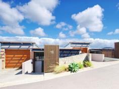  15/26 One Mile Ridge Boat Harbour NSW 2316 $659,000 PEACE & TRANQUILITY Nestled high and over looking stunning One Mile Beach and beyond is this fantastic townhouse. Currently used as a holiday rental and with solid returns the property also makes a wonderful retreat.  Phone today to arrange your inspection.   Property Snapshot  Property Type: Townhouse 