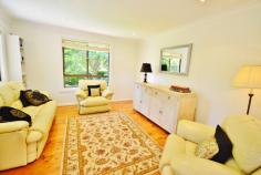  7 College Pl Bowral NSW 2576    Offers Over $460,000   	 Gorgeous & inviting light filled character home only moments to Bowral CBD - Front lounge room which overlooks the gardens flows through to dining area - Modernised kitchen with gas cooking and breakfast bar, gas heating and split reverse cycle  - Four bedrooms with built-ins, renovated bathroom and separate toilet - Large covered alfresco entertaining verandah, overlooking backyard and adjoining park - Fully fenced lawns with mature gardens and trees, separate tandem garage/shed Property Details Bedrooms 		 4 Bathrooms 		 1 Garages 		 2 Land Area 		 828 m2 