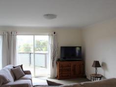  2/7 Thawa Close Bega NSW 2550 MODERN & NEW IN BEGA L4997. This near new home is well suited to the investor or the buyer looking for a level, low maintenance home. Features include 3 bedrooms all with BIR's, ensuite, open plan living, double garage and small deck to take in the northerly view.  Situated in one of Bega's most sought after streets, this property will not last.   Property Snapshot  Property Type: Townhouse Features: Built-In-Robes Decking Ensuite Fenced Back Yard Outdoor Living 