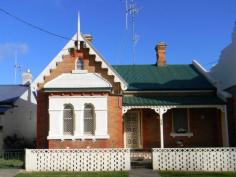  470 Auburn St Goulburn NSW 2580 $299,000 Bedrooms: 2 Bathrooms: 1 2 Car Garage FEDERATION – LOCATION & CONVENIENCE 470 Auburn Street has a large lounge, a separate dining, 2 bedrooms & an older style kitchen & bathroom. High ceilings, a sun room & a private rear yard with a single car garage. Just a short walk to the main street shops 