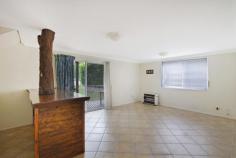  11 Sirius Cres Ebenezer NSW 2756  $499,000 This large family home boasts 2 large living areas, combustion fire, air con, 4 good sized bedrooms and ensuite.  Outside beautiful verandahs, ideal for entertaining, surround the home and look onto a great sized level block. 2 lockup garages and carport will house your cars or hobbies and 3 phase power and a nearby boat ramp are further bonuses. Situated on a private no-through road, schools and shops are nearby and historic Windsor village is 10 minutes away. Type 	 Residential Sale Price 	 negs from $499,000 Property Type 	 House Land Size 	 696 m2 