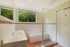  11 Sirius Cres Ebenezer NSW 2756  $499,000 This large family home boasts 2 large living areas, combustion fire, air con, 4 good sized bedrooms and ensuite.  Outside beautiful verandahs, ideal for entertaining, surround the home and look onto a great sized level block. 2 lockup garages and carport will house your cars or hobbies and 3 phase power and a nearby boat ramp are further bonuses. Situated on a private no-through road, schools and shops are nearby and historic Windsor village is 10 minutes away. Type 	 Residential Sale Price 	 negs from $499,000 Property Type 	 House Land Size 	 696 m2 