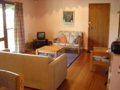  1 Baker St Broulee NSW 2537 HOLIDAY RENTAL $600-$1,400 This lovely 3 bedroom house can comfortably accommodate a large family plus extra guests on the double fold-out futon in the sunroom. Enjoy the birdlife attracted by the garden from the sunny front deck.  Extra Features Sleeps 7 people Less than 200m to beach High Season- Weekly/ $1400 Weekend/ $510 Mid Season- Weekly/ $750 Weekend/ $380 Low Season- Weekly/ $600 Weekend/ $340 PROPERTIES ARE FULLY EQUIPED EXCEPT FOR BED, TABLE & HOUSE LINEN  PROPERTY FEATURES Total Beds: 5 Balcony Utensils DVD Player Freezer Microwave Refrigerator Toaster TV/Cable TV Washing Machine 