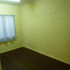  1/279 Shakespeare Street Mackay Qld 4740 Property Outline This low maintenance, 2 bedroom downstairs unit is located within a quiet complex. It is in a central location with amenities and shops close by. There a shared laundry in the complex with washing machines provided for your use. Lawn & Garden maintenance is included in weekly rent, sorry no pets. Property Specifics Property Type: Unit Cost: $130.00 Bond: $520.00 Bedrooms: 2 Bathrooms: 1 