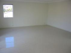  13/31 Kembla St Wollongong NSW 2500 $390 per Week Absolute Stunner Modern and stylish 2 bedroom apartment with separate study area located in central Wollongong, handy to mall & CBD. Features poly & granite top kitchen with dishwasher, bath, clothes dryer, reverse cycle air conditioning, built in wardrobes, balcony off lounge, marble tiled floors throughout & undercover car space. Inspection A Must!!!!!!! Please email details via below Email Agent section, or email directly to info@rentals101.com.au, and we will contact you when an inspection date is set. Property: 	 Apartment Bedrooms: 	 2 Bathrooms: 	 1 Parking: 	 1 Available: 	 5/05/2015 