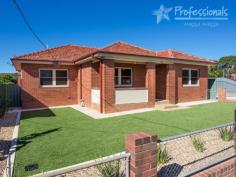  1/63 Bourke Street, Turvey Park, NSW 2650 $410,000 Completely Refurbished Unit - Property ID: 725348 If you're an astute buyer who appreciates absolute quality throughout and built to superior standards than you will truly see the value in this free standing home located in popular Turvey park location. This home has been completely refurbished top to bottom.  - Boasting three sizable bedrooms, main with stunning ensuite and walk in robe - High ornate ceilings and striking polished boards throughout - Stunning kitchen with dishwasher and stainless appliance package - Open plan living arrangements with ample storage - Entertain in style in a completely enclosed outdoor entertaining area  - Internal access from double lock up garage  - Sublime bathrooms and neutral tones throughout  - Lease potential of $420,00 to $450.00 per week pending season   Print Brochure Email Alerts Features  Fully refurbished throughout  Open plan living  Enclosed entertaining area  Polished floorboards 