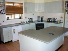  5 Evans Cres Blayney NSW 2799 $250,000 Property type: House Suburb: Blayney (profile) Region: Regional NSW Land area: 954.8 sqm What A Great House This immaculately presented 3 bedroom brick veneer home is in a very desirable cul-de-sac location. All bedrooms have built ins. Great open plan kitchen, dining and family room. Kitchen features quality appliances including dishwasher. This home has reverse cycle air conditioning and a slow combustion wood heater to keep you nice and cosy all year round. Fantastic fully enclosed entertainment room. Features Air conditioning Built in wardrobes Internal Laundry Bath Fireplace(s) Heating Dishwasher Floorboards Fully fenced 