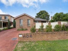  1/5 Riverview Street North Richmond NSW 2754 SINGLE LEVEL IN A CONVENIENT LOCATION You'll be impressed with this Modern Single Level Villa in a great Location for those folk that require close proximity to all conveniences. Located across the road from the Shopping Centre and a pleasant stroll to the Hawkesbury River Reserve.  The Villa offers - :  Large Master Bedroom with Walk In Cupboard & En-suite  2nd Bedroom with BI  Modern Kitchen with Granite Benchtops  Open Living and Dining  Good Size Bathroom  Internal Laundry  Single Lock Up Garage  Covered Patio  Landscaped Courtyard.  With the high demand on single level Villas in a convenient location ? this Villa is sure not to last.  Call Catherine Lincoln today on 0412523234 or : See you at one of our Open For Inspections  www.hawkesburycityrealty.com.au Under Contract For Sale Offers Features General Features Property Type: House Bedrooms: 2 Bathrooms: 2 Land Size: 50 m? (approx) Indoor Toilets: 2 Air Conditioning Outdoor Garage Spaces: 1 Other Features Built-In Wardrobes,Close to Schools,Close to Shops,Close to Transport,Garden Inspections Inspections by appointment only. 