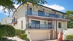  9 Elizabeth Street East Ballina NSW 2478 $750,000 Stunning East Ballina Residence This large free standing townhouse just oozes class, set over 3 levels this residence has ample room for the whole family and boasts views of North Creek, The Richmond River and Pacific Ocean.  The property offers three bedrooms plus a study or fourth bedroom, the main bedroom is on the same level as the kitchen, living & dining areas, there is also a second lounge or rumpus room on the same level as bedrooms 2, 3 & 4, there are two north facing decks to choose from and an absolute abundance of storage space!  Our owner has already bought her new property, instructions are sell.   Property Snapshot  Property Type: Townhouse Aspect Views: River views Features: Built-In-Robes Courtyard Dining Room Dishwasher Ensuite Lounge Security Screens Spa Storage Study Verandah Waterview 