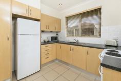  5/81 West St Balgowlah NSW 2093 Superb Top Floor Unit In an elevated north facing location this strata titled unit has been beautifully renovated. It features a stunning open outlook and is bathed in sun. It boasts a new kitchen, internal laundry and carport. Best of all it is in a quiet street within easy access to buses, schools, the Stockland shopping centre and the restaurants of Balgowlah. Council Rates: $344 per qtr Water Rates: $161.05 per qtr Strata Levies: $999.21 per qtr Price 	 Auction On Site Saturday 16th May Property Type 	 Unit Auction Date 	 Saturday 16th May 2015 Auction Time 	 12:00:00 
