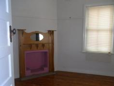 72 Crown St West Tamworth NSW 2340 FOR RENT $305.00 PER WEEK Charming character home with 2 bedrooms close to CBD. Polished floorboards, modern kitchen and bathroom, separate dining. Large rear yard with shedding. Pet on application.  Close to schools and shopping world, very convenient location.  Call Robyn Macari, Property Manager, to book your inspection NOW!!     PROPERTY DETAILS Property Id: 61465970 Available: March 15, 2015 