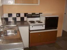  1/24 Shellharbour Rd Port Kembla NSW 2505 $200 Weekly 1/24 Shellharbour Road - Coming Soon Neat 1 bedroom unit. Block of only 3 units. Convenient location. Close to transport & shops 