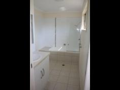 5/138 Marlborough St Bellbird Park QLD 4300 $239,000 Investor Opportunity! Very spacious 3 bedroom townhouse in "Bellbird Villas", a boutique complex in Bellbird Park.  Downstairs: Combined Lounge/Dining area with aircon Kitchen with stainless steel appliances, electric cooktop and stove, dishwasher Internal laundry with additional w.c Private courtyard at rear Single lock up garage Upstairs: 3 Bedrooms all with ceiling fans and built in robes Master with en-suite bathroom and aircon Spacious Family Bathroom The property is currently tenanted at $290 p.w. with the tenant in place for 12 months Contact Vicki today to discuss this great opportunity!   Property Snapshot  Property Type: Townhouse Construction: Brick Features: Ensuite 