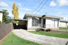  2/122 Emu Bay Road Deloraine TAS 7304 $187,000 Property Information This simple but charming two bedroom unit is awash with natural light, well presented and low maintenance. It is ideally situated in close proximity to Deloraine main, schools, public transport and medical facilities close by. Recently replaced carpet and window furnishings with a heat pump for cosy evenings. This unit would suit owners or investors and is not expected to last long. Don't miss this golden opportunity to acquire a unit in a premium locale. Property condition 	 Excellent Property Type 	 Unit Unit style 	 Lowrise Garaging / carparking 	 Open carport Construction 	 Brick veneer Joinery 	 Aluminium Roof 	 Iron Insulation 	 Ceiling Walls / Interior 	 Gyprock Flooring 	 Carpet Window coverings 	 Blinds Heating / Cooling 	 Reverse cycle a/c Chattels remaining 	 Blinds, Drapes, Fixed floor coverings, Light fittings, Stove, TV aerial, Curtains Kitchen 	 Standard Living area 	 Open plan Main bedroom 	 Double Bedroom 2 	 Double Main bathroom 	 Separate shower Laundry 	 In bathroom Workshop 	 Separate Views 	 Urban Aspect 	 North Outdoor living 	 Garden Fencing 	 Fully fenced Land contour 	 Flat Grounds 	 Tidy Water heating 	 Electric Water supply 	 Town supply Sewerage 	 Mains Locality 	 Close to schools, Close to shops, Close to transport 