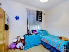  376 Victoria Rd Taperoo SA 5017 $295,000 to $325,000  ON A BIG WIDE 702M2 BLOCK ENJOY YOURSELF – RENT OR DEVELOP Land like this is becoming scarcer and scarcer – and this solid 3 brm home is so affordable!  Currently offering excellent returns of $315 P/W with the same reliable tenant for the past 5 years.  Aluminium windows with 9 security shutters, ducted aircond and heating, big shed and enormous future potential – bus at the door, train nearby and only 5 mins to the beach and marina!  Be Quick!  INSPECTION BY APPOINTMENT THIS SATURDAY 30th MAY. CALL AGENT ON 0413 133 233 FOR A TIME 