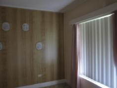 31 Seven Mile Rd Trafalgar VIC 3824 $170,000 Opportunity Knocks 'Seldom Inn' House - Property ID: 793178 BJ Bennett & Co Professionals Real Estate Morwell.  - Quaint 3 bedroom cottage with garage and workshop in lovely garden setting  - Gas central heating, pressed metal ceilings, 2 air conditioners. Ripe for renovation - Family home for 72 years  