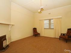  22 Crawley St Reservoir VIC 3073 Opportunity for investors or developers Auction Details: Sat 01/08/2015 11:00 AM Unless Sold Prior Inspection Times: Thu 02/07/2015 05:00 PM to 05:30 PM Sat 04/07/2015 11:30 AM to 12:00 PM This well-positioned corner block property is only moments away from the Regent Train Station. It offers 3 spacious bedrooms, formal lounge with gas heater, separate kitchen, dining area and a central bathroom.  A fantastic opportunity for investors or developers to reinstate its character and glorious originality as you renovate and extend or alternatively maximise the opportunity of the wide corner allotment.  Its easy access to High Street shopping strip, Preston Market and local schools is just another added bonus that this property has to offer.  Call today to inspect.  PROPERTY DETAILS AUCTION ID: 330891 Land Area: 466 m² 