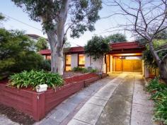  8 Elisdon Dr Seaford VIC 3198 Above $400,000 THIS IS THE ONE YOU'VE BEEN WAITING FOR - POSITION PERFECT! Inspection Times: Sun 05/07/2015 02:40 PM to 03:00 PM This updated home with superb street appeal, offers a floorplan that is sure to impress. This home boasts generous entrance area, timber style floors, an updated kitchen with ample cupboard space, modern splashback, island bench, dishwasher, skylight and display lights under top cabinetry, a spacious dining and lounge area, three generous sized bedrooms, master with ensuite, family bathroom, separate laundry, ideal family-friendly backyard, extra large shed and carport. This home is serviced by a split system for heating and cooling. Land size is approximately 527m2. Conveniently located in close proximity to the new Peninsula Link and East Link freeways, schools, shops, public transport, walking tracks, parks and sporting facilities. This home will not disappoint. Buy to live in or invest. Call today! PROPERTY DETAILS Above $400,000 ID: 331220 