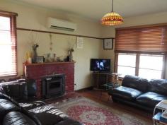  10 MUNDARA St Swan Hill VIC 3585 $144,000 Add Value And Reap The Rewards Attention home renovators, investors and first home buyers. Here is the opportunity you have been waiting for. This 3 bedroom family home is ready for a new kitchen and some cosmetic enhancements to bring it up to its full potential. Recently appraised in its current condition to achieve approximately $175 - $180 rent per week with scope to improve. It is this 'scope to improve', both the rent potential and the capital value which presents the opportunity to astute investors. Directly opposite parkland, shops and bus-stop around the corner, walking distance to Primary and Secondary schools. Highly motivated vendors - you better be quick!   Property Snapshot  Property Type: House Construction: Fibro House Size: 12.00 m2 Land Area: 583 m2 Features: Garden Shed 