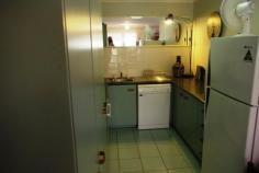  4/31 Oswald St Allenstown QLD 4700 $239,000 PRICE REDUCTION; PERFECT TOWNHOUSE; DOWNSIZER; OR INVESTMENT Property ID: 7229632 Immaculate 2 bedroom brick unit situated in beautiful elevated southside location close to all facilities. Separate shower, airconditioning,security screens and private alfresco area. One of five in a quiet unit complex with extra visitor parking. Popular for person downsizing; wanting a town residence or as an investment rental. 