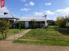  118 Currajong St Parkes NSW 2870 $130,000 Develop & Prosper This 999sqm block is set in a great location on Currajong Street, has rear lane access and wide frontage. There is an old house that is currently rented. This is a great block for a townhouse or unit development subject to a DA. Blocks of this size and location are very rare. DETAILS ID #: 0000266269 Price: $130,000 Type: House Bed: 2    Bath: 1     Land Area: 999 sqm (approx) 