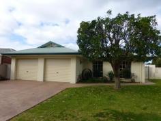  6 Winnima Ave Moama NSW 2731 $369,000 Easy Entertaining in a Quiet Court Situated in a quiet court only a few minutes drive from the heart of Moama is this entertainers delight, featuring an alfresco fitted with built in bar.  This appealing home boasts a modern design flowing from the kitchen throughout. All three bedrooms are fitted with built in robes with a full ensuite off the master. The home offers two separate living areas with the rear outdoor area opening off the central family room. The area hosts a low maintenance yard and zoned children's play area. There is also a workshop garage within the back corner of the allotment fitted with roller door access.  This sought after home would suit an entertaining family being close to transport, schools, pubs and sports clubs.  Inspections will impress 