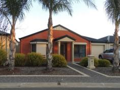 6 BETTS Ct Swan Hill VIC 3585 $245,000 Own Title - No Owners Corporation Fees This modern and spacious unit is nicely tucked away in one of Swan Hill's best kept secrets. Features include built in robes in both bedrooms, ducted reverse cycle air-conditioning throughout, a well appointed kitchen with electric appliances and plenty of bench space, secure courtyard and a garage. Perfect for those wishing to enjoy coming home to a beautiful palm tree lined estate and a low maintenance lifestyle or investors seeking strong returns. Owners are keen to sell with plans to relocate to Sydney.   Property Snapshot  Property Type: Townhouse Construction: Brick Veneer Land Area: 300 m2 Features: Built-In-Robes Courtyard Dishwasher Ducted Cooling Ducted Heating 