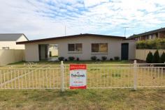  44 Greaves St Inverell NSW 2360 $225,000 Investors & First Home Buyers House - Property ID: 800656 This three bedroom low maintenance home is well suited to an investor or first home buyer. Open plan living area. Lounge has wood heater and opens onto covered private entertaining area. Modern electric kitchen with adjoining dining. Ceiling fans to all bedrooms. Bathroom has shower, bath & vanity. Separate toilet. Carport under main roof with handy storage lockers. New colour bond fencing to 3 boundaries. Approx 647 sqm block. Good sized back yard with rear lane access. Current rental history at $260pw.   Print Brochure Email Alerts Features  Land Size Approx. - 647 m2 